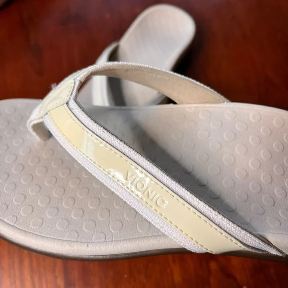 Vionic Tide II Flip Flop Sandal- Size 10 in White‎